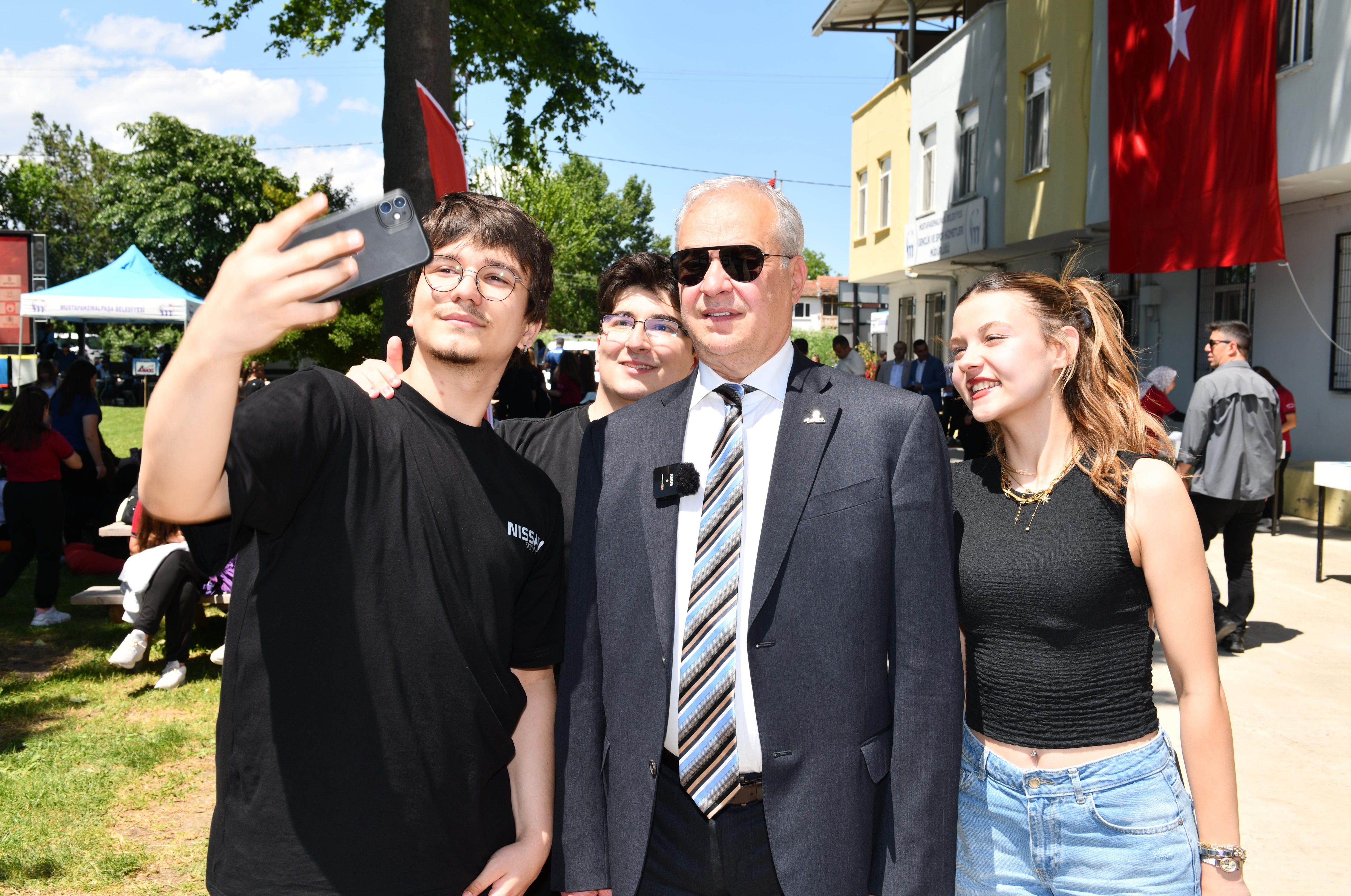 Mustafakemalpaşa’da Gençlik Festivali Coşkusu (2)