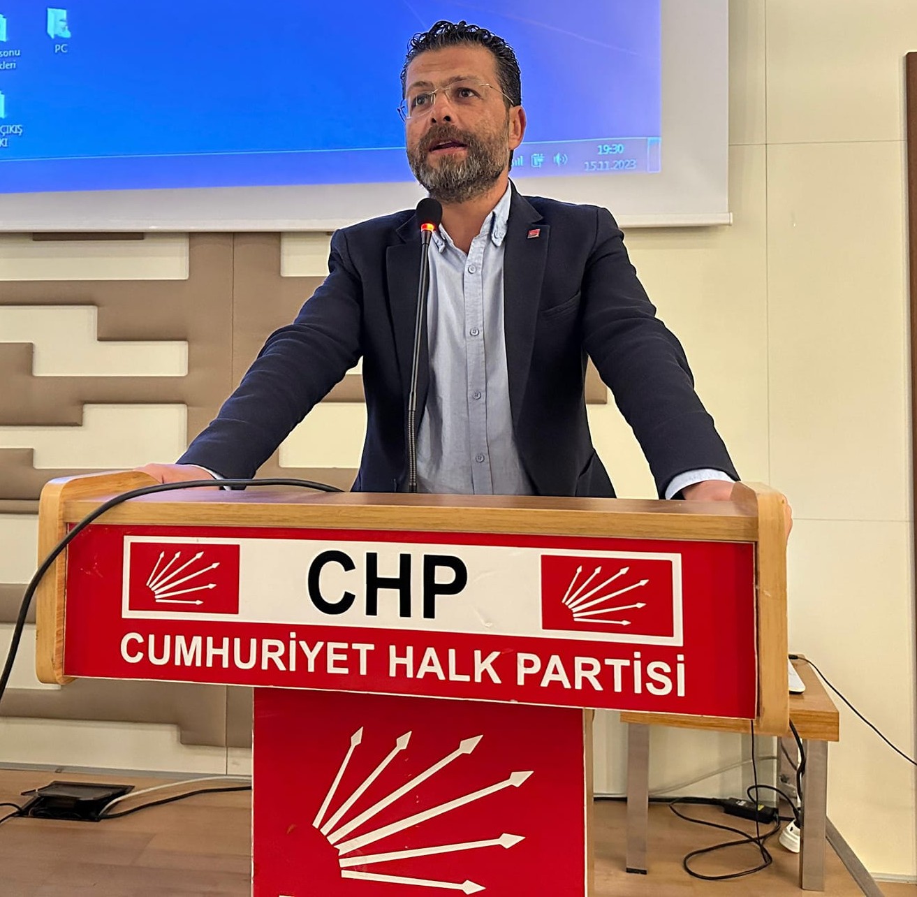 1 Özgür Şahi̇n