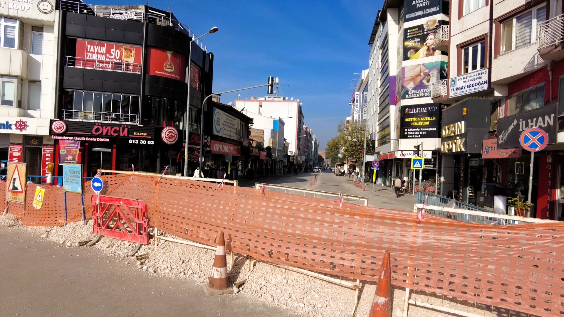 Bursa Caddesi̇ Altyapi 2. Etap Çalişmalari Başladi (2)