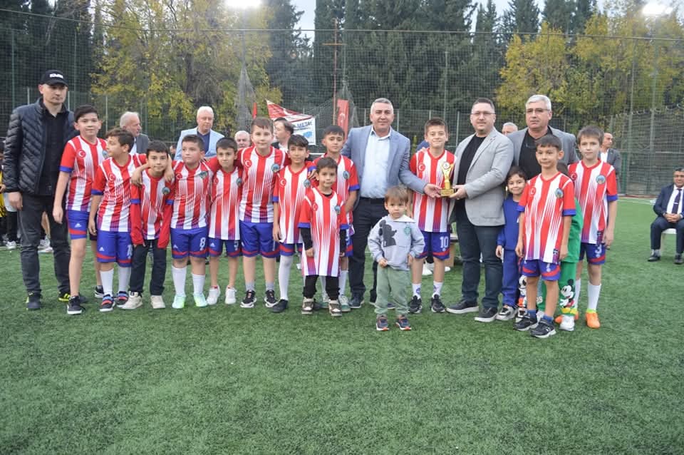 F B I M G 1764083433786