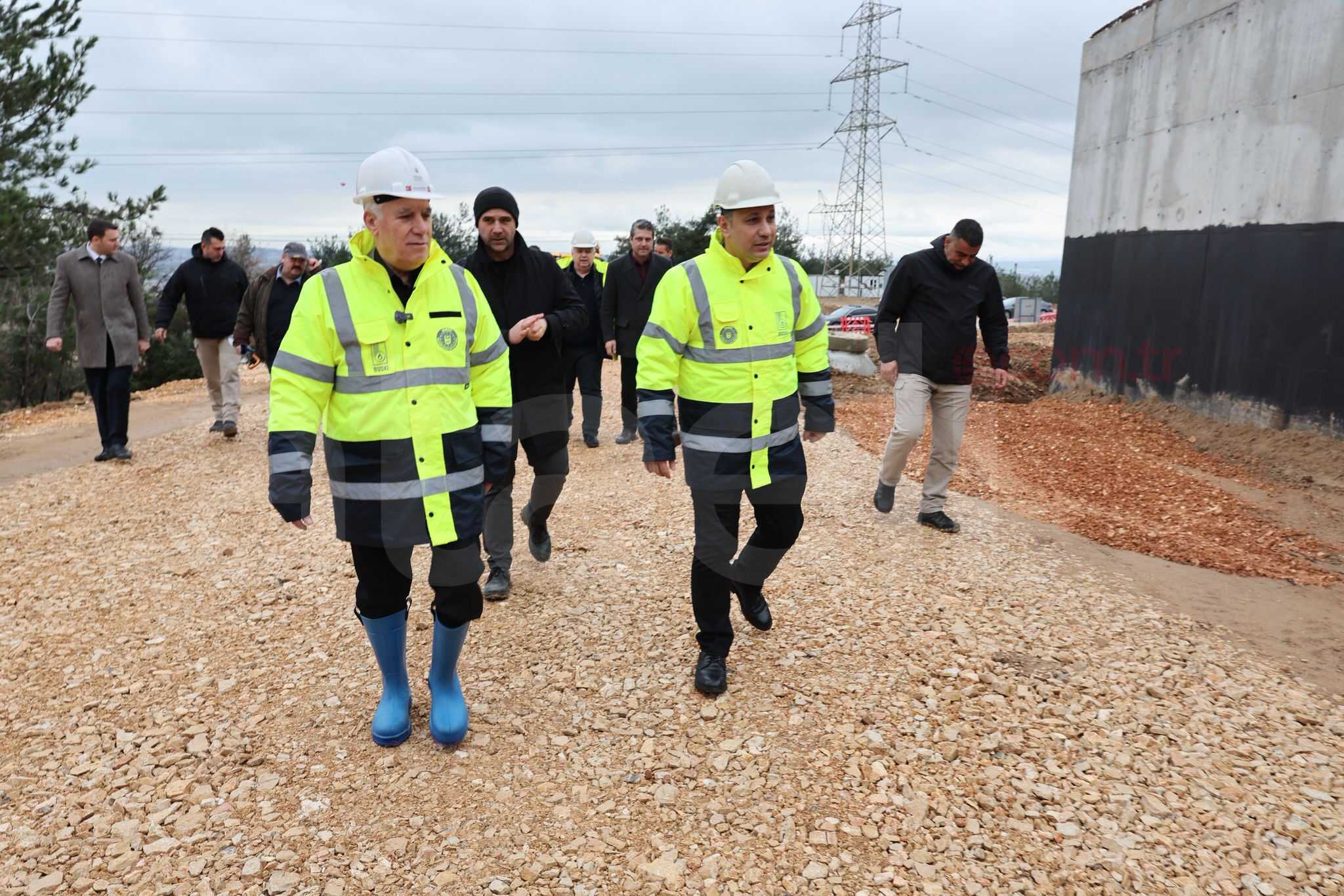 36822 M T Y5 O W Q1 Zj 2