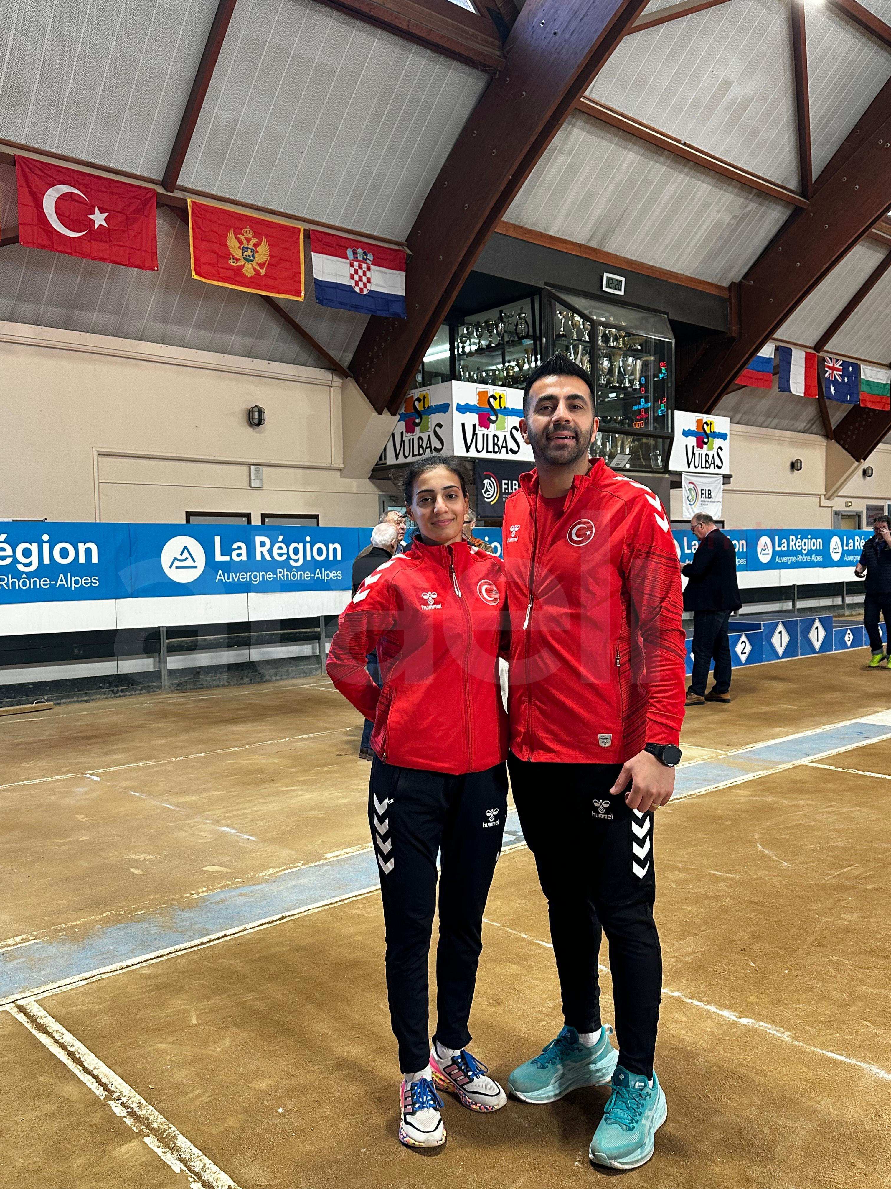 36873 M T Y5 Y T Y4 Mz