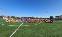 Minik Futbolcular Zafer Bayramı İçin Sahaya Çıktı