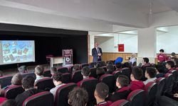 İbrahim Önal Fen Lisesinde “Bilim ve Edebiyat” Söyleşisi