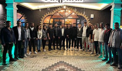 Geleceğin Sporu İçin Omuz Omuza: AK Gençlik ve e-Sporcular Bir Arada