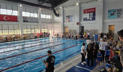 2025-2026 Bursa Yüzme Sezonu Mustafakemalpaşa’da Açıldı