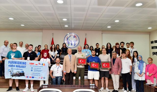 Başkan Şükrü Erdem Erasmus+ Öğrencileriyle Buluştu