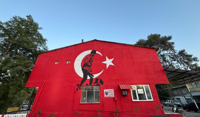 Devecikonağı’nda Cumhuriyet Ruhu Duvara Yansıdı