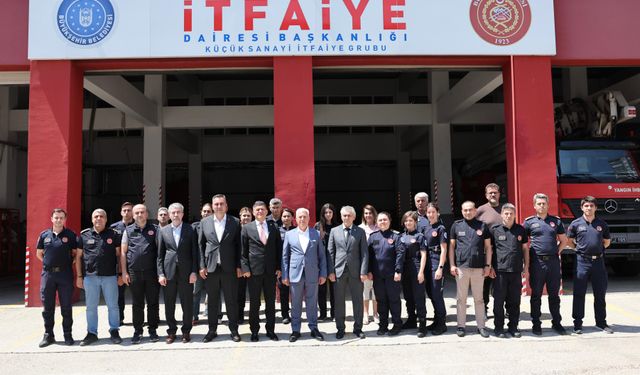 Mustafa Bozbey: “İtfaiyemiz Gücünü Bir Kez Daha Gösterdi”
