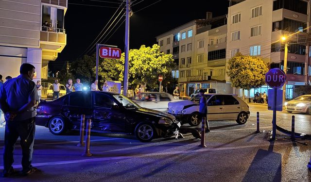 Rüştiye Caddesi’nde Kavşakta Kaza