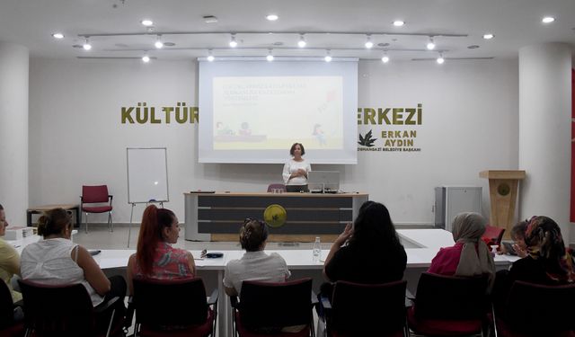 Osmangazi Belediyesi’nden Velilere Özel Kitap Atölyesi
