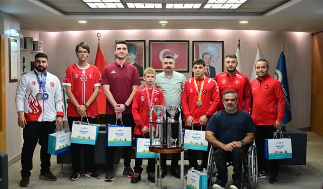 Yıldırım Belediyesporlu Güreşçiler Balkan Şampiyonu