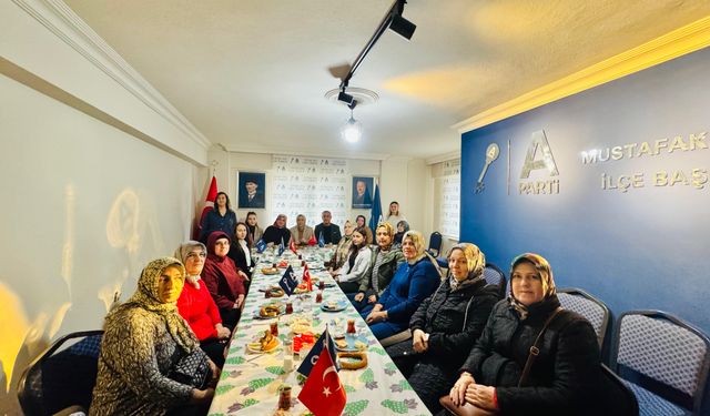 Mehmet Akar: “Kadınlarımız Teşkilatımızın Güçlü Yapı Taşıdır”