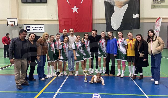Güllüce Ortaokulu’ndan Futsalda Büyük Başarı