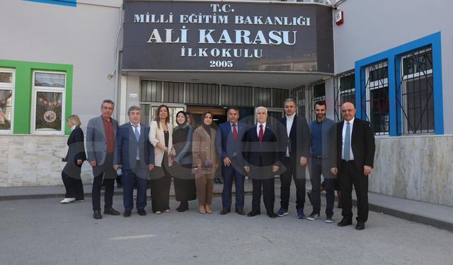 Seçim Vaadi Gerçek Oldu: Sınıf Başkanı Seçilen Öğrenci, Başkan Bozbey’i Okula Getirdi