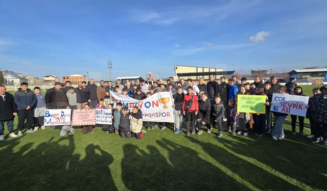 Mustafakemalpaşaspor Şampiyonluğu Kupayla Taçlandırdı