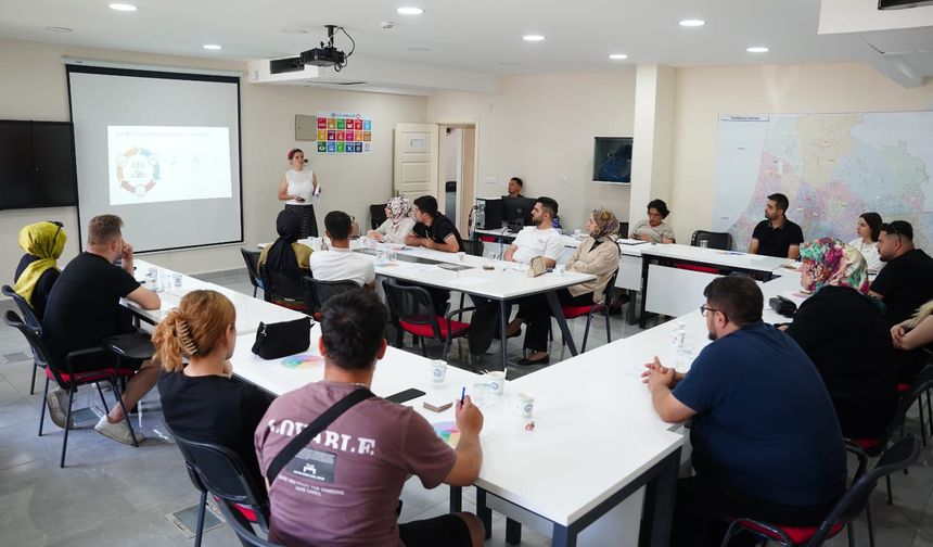 Güçlü Aile İçin Güçlü Eğitim: Bin Çifte Evlilik Öncesi Akademi