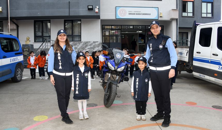 Osmangazi’de Minikler Zabıtanın Görevlerini Öğrendi