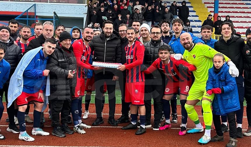 Paşa Evinde Kazandı, Galibiyet Başkan Özmen’e Armağan Edildi