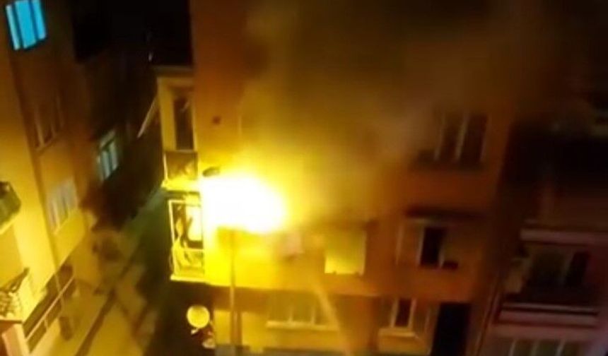 Gemlik’te Balkon Yangını Paniğe Neden Oldu