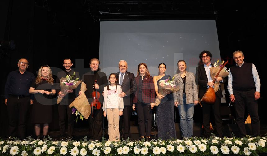 Nâzım Hikmet 124. yaşında konserle anıldı