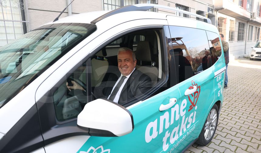 Başkan Şadi Özdemir “Anne Taksi”nin direksiyonuna geçti