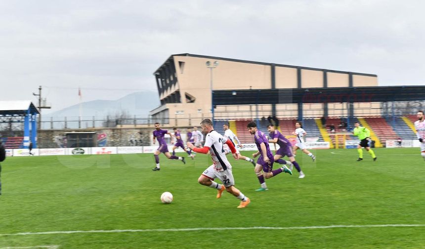 Kırmızı-Lacivertlilerden Şov Gibi Galibiyet