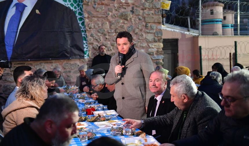 Erkan Aydın Kiremitçi’de Mahalle İftarında Vatandaşlarla Buluştu